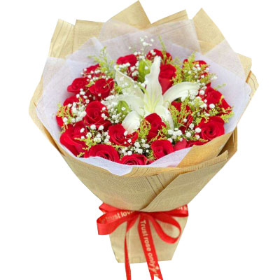 衡阳19朵红玫瑰1支百合，永恒之美